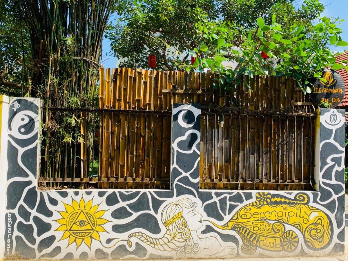 Serendipity Hoi An Hostel Exterior photo